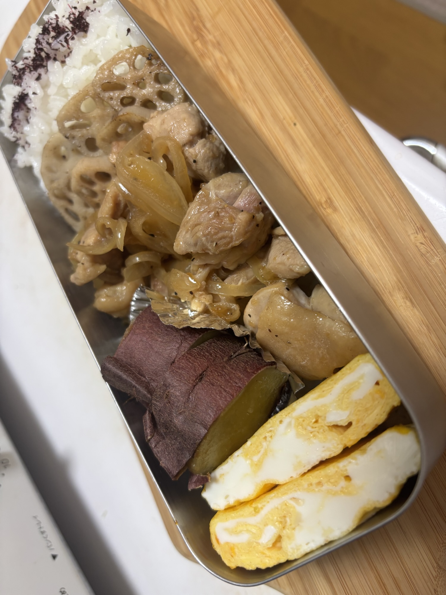 5/1チキンステーキ 地味弁